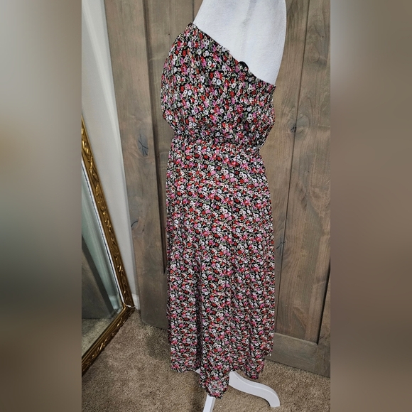 KIMCHI BLUE Ditsy Floral Strapless Sundress In Pink/red Multi. Size S - Picture 7 of 14